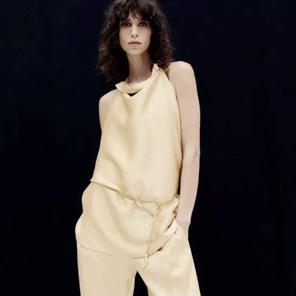 Zara Pale Yellow Sleeveless Jumpsuit - Picture 1 of 4